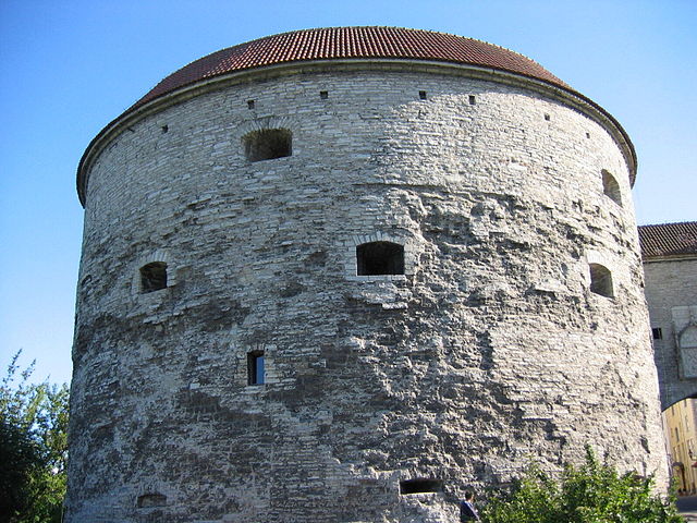 visit tallinn